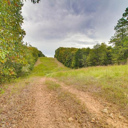 Ozark Mountain Cabin Rental On 300-Acre Ranch Exterior photo