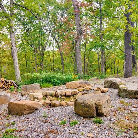 Ozark Mountain Cabin Rental On 300-Acre Ranch Exterior photo