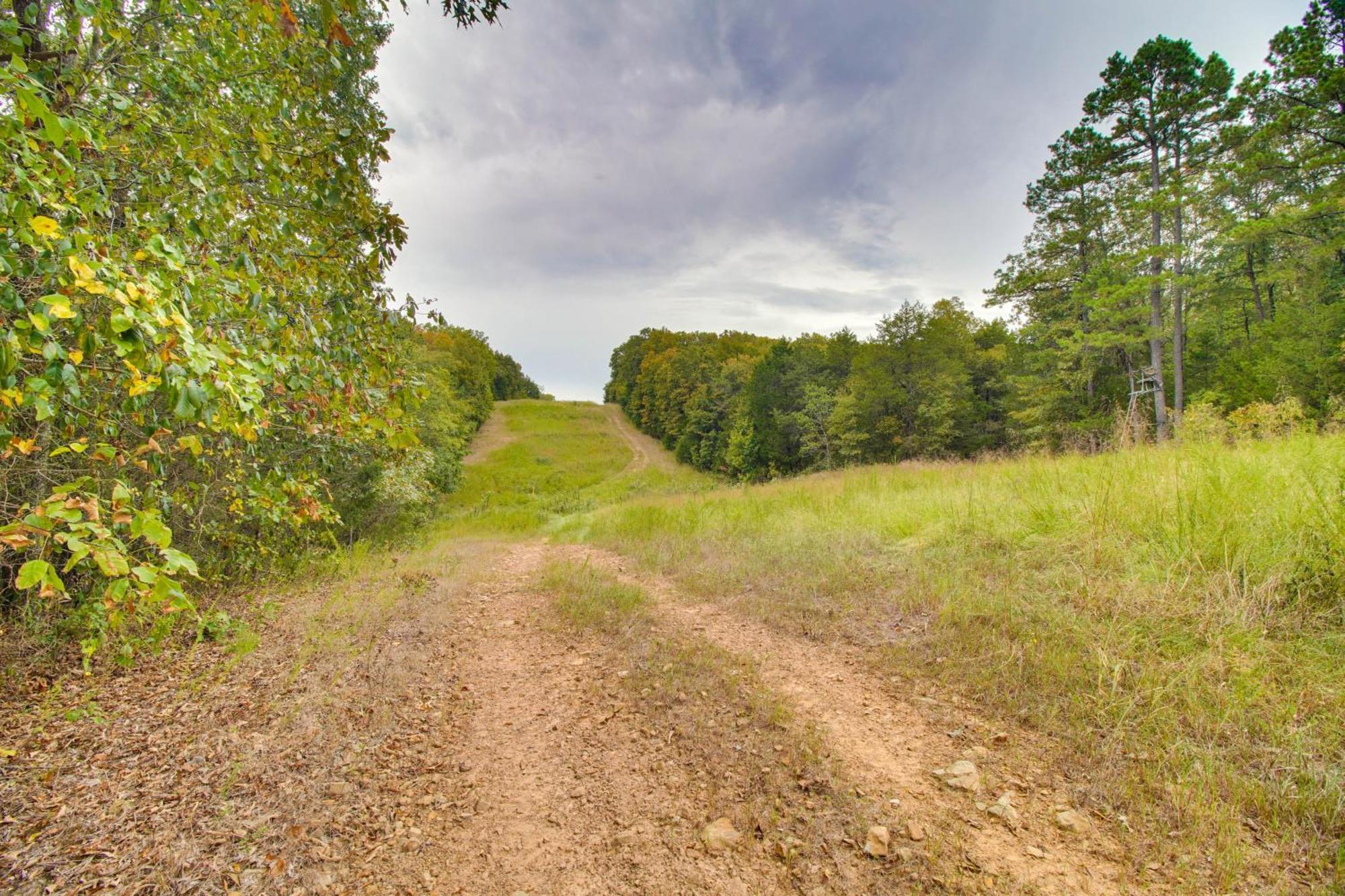 Ozark Mountain Cabin Rental On 300-Acre Ranch Exterior photo